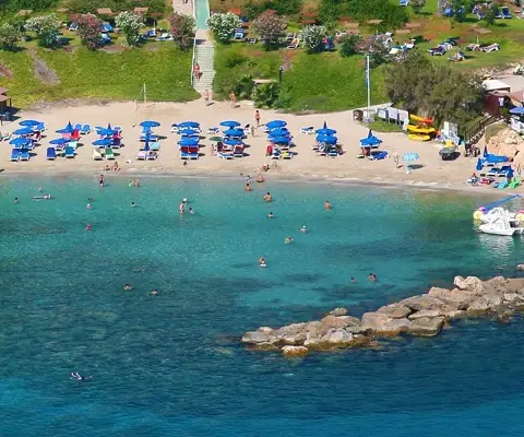 Nisia Loumbardi Beach - Beaches in Famagusta District, Cyprus